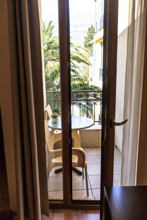 Lucic Rooms & Suites Будва Екстер'єр фото