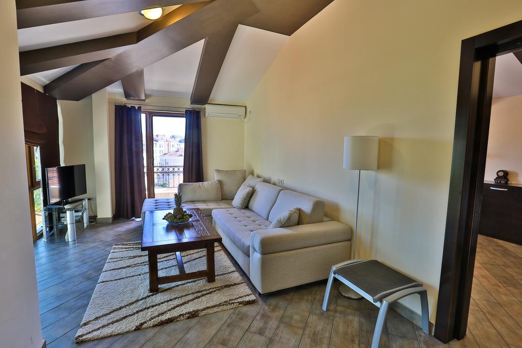 Lucic Rooms & Suites Будва Екстер'єр фото